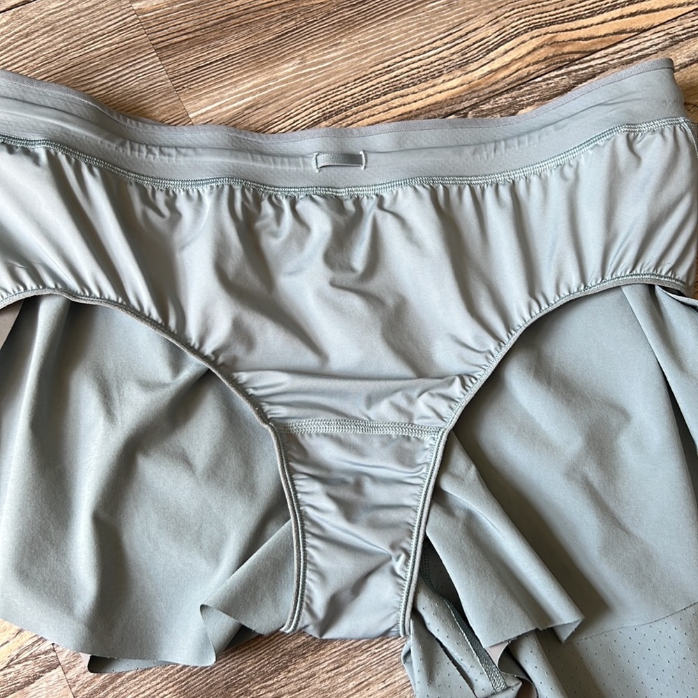 Lululemon Find Your Pace Short 3" Lined - Picture 10 of 14